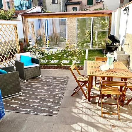 Piano Terra Centro * 维亚雷焦