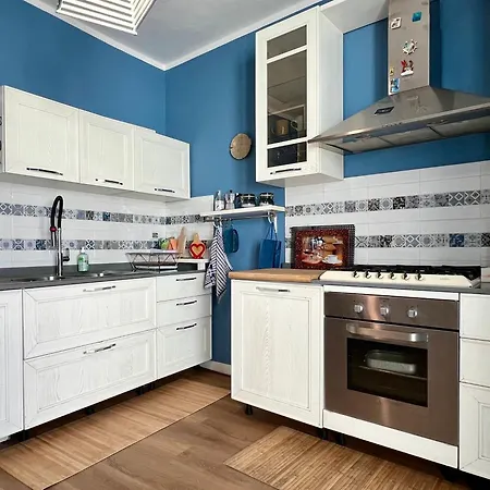 Piano Terra Centro * Виареджо